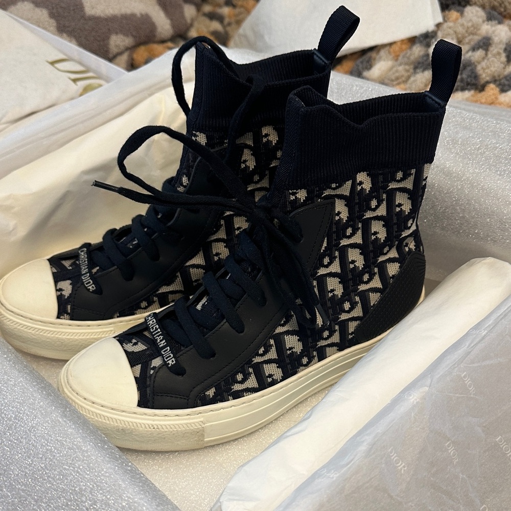 Dior Walk’N’Dior Sneakers
